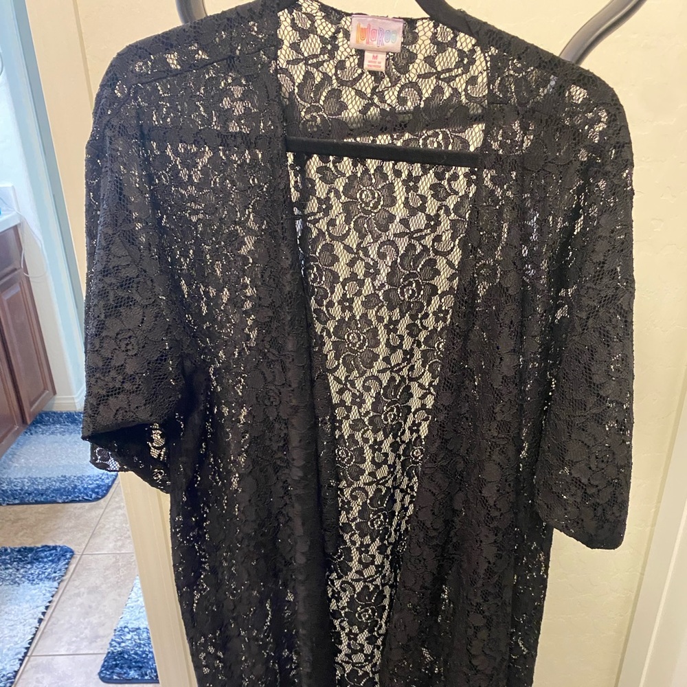 7 LuLaRoe Shirley medium coverups.